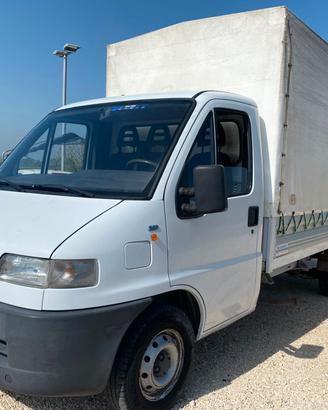 Fiat Ducato con cassone e centina