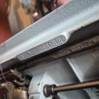 macchina da cucire con mobile