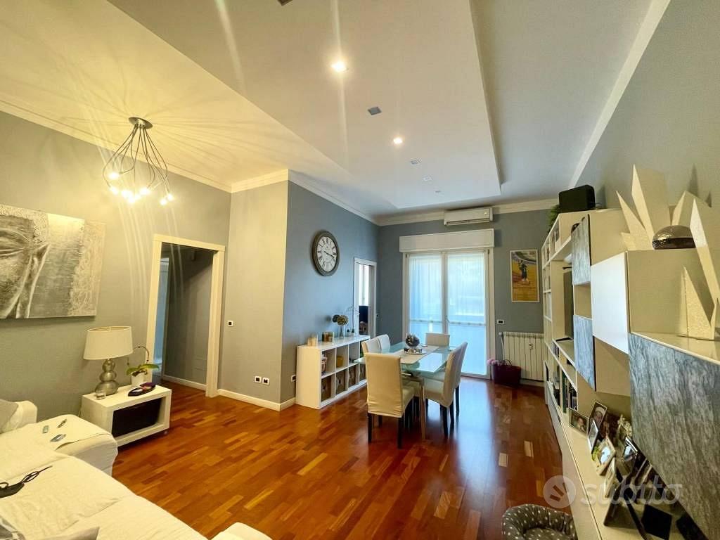 Appartamento di 125 m² con 4 locali e box auto a P - Vista 4