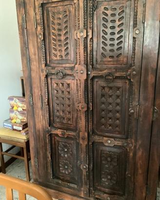 Splendido armadio mango nepal