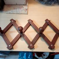 Attaccapanni in legno