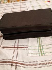 valigetta con 24 giochi ps2 e 36 ps1