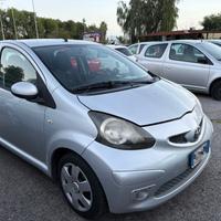 Toyota Aygo 1.0 12V VVT-i 5 porte Sol