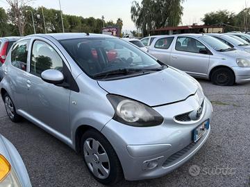 Toyota Aygo 1.0 12V VVT-i 5 porte Sol