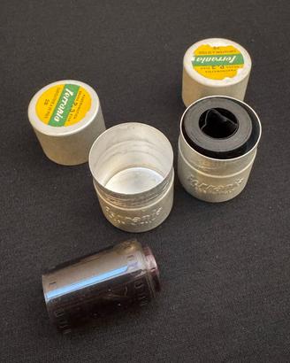 Contenitori con Pellicole Ferrania 28 mm anni ’50