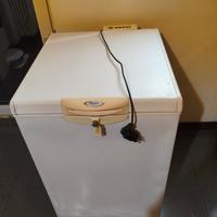 Congelatore a pozzetto Whirlpool 