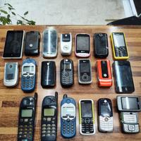 20 Telefoni Cellulari Vintage STOCK
