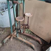 Macchina per tappi in sughero. 