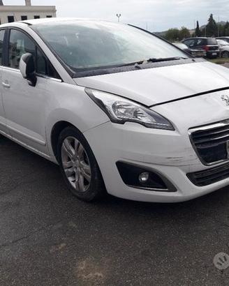 Ricambi per Peugeot 5008 1.600 Hdi Anno 2014