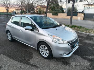 Peugeot 208 1.2 5 porte 2014 SOLO 137.000 KM