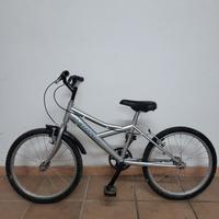 Bicicletta da bambino / ragazzo