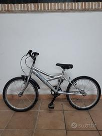 Bicicletta da bambino / ragazzo