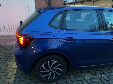 Polo VI 2022 1.0 tsi Life 95cv (NEOPATENTATI)