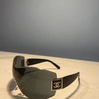 Occhiali da sole neri stile CHANEL eleganti