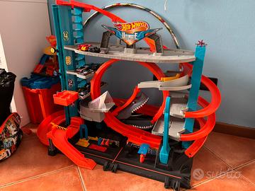 Pista Hot Wheels ultimate garage