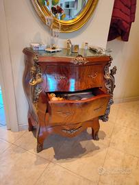 Pregiato Cassettone Bombato stile Luigi XV