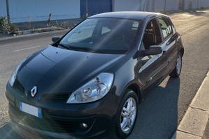 Renault Clio 1.2 OK Neopatentati + CarPlay