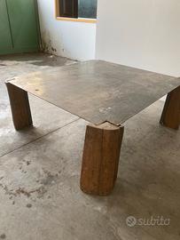 Tavolo da salotto o veramda