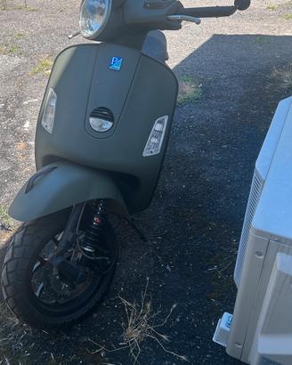 vespa gts 250