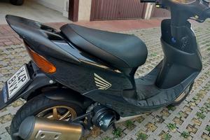 scooter Honda ZX Dio 