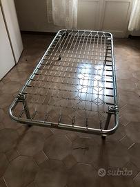 Rete ferro letto singolo con gambe