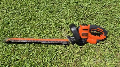 Tagliasiepi Black&Decker corrente 500W con lama 55