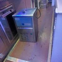 Fabbricatore di ghiaccio