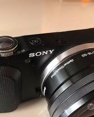 Sony alpha NEX-3N con obiettivo Selp 1650