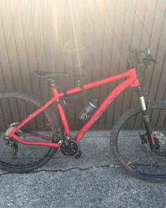 Mountain bike ghost 29