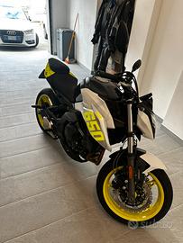 Moto da strada CFMOTO