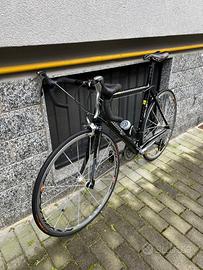 Bici da corsa in carbonio