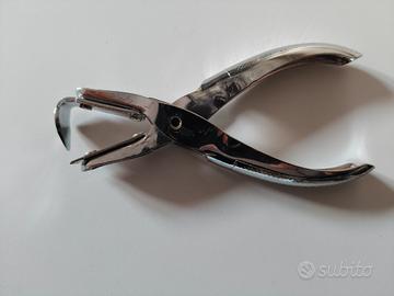 Leva punti in metallo Livengood