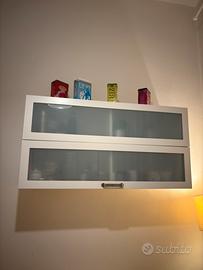 Pensile bianco VÄRDA Ikea chiusura a libro