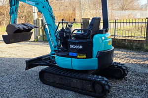 Miniescavatore kobelco sk20sr girosagoma