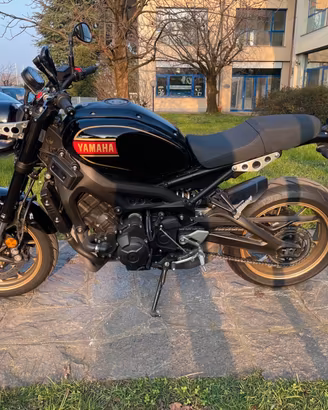 Yamaha XSR 900 80 black
