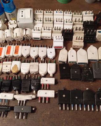 materiale elettrico prese spine triple bipasso 