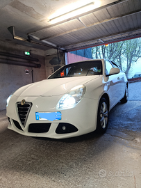 Alfa Romeo Giulietta 1.6 JTDM- 2 105 CV