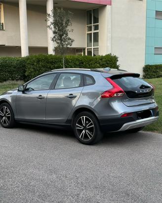 Volvo v40 cross country 2.0 D2 120CV automatico