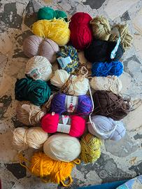 filati per uncinetto, amigurumi, ferri, borse