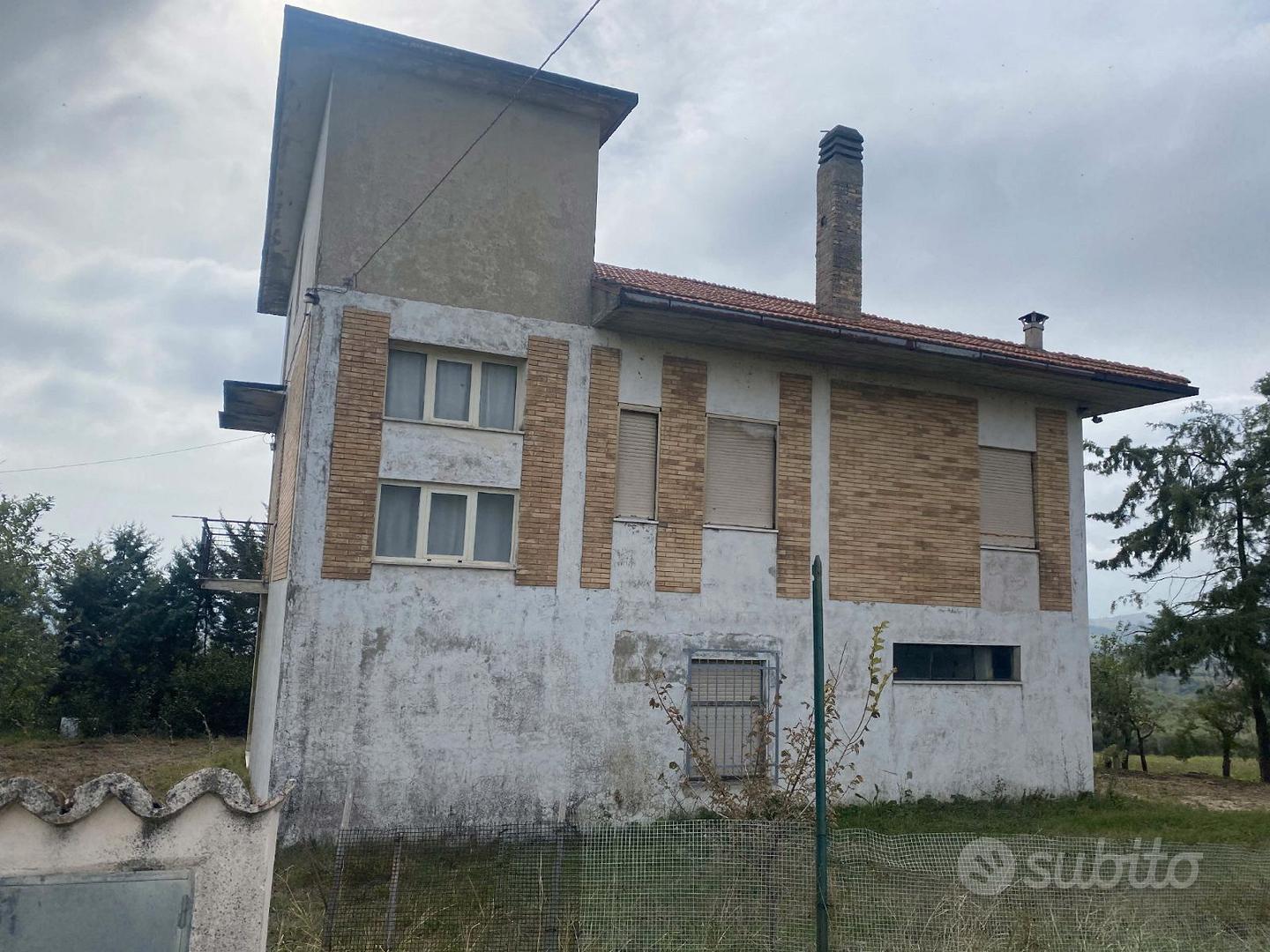 Terreno e casa colonica nel comune di OFFIDA (AP) - Vista 5