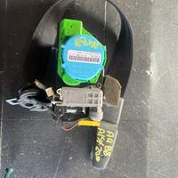 Cintura anteriore sinistra Audi a4 b8