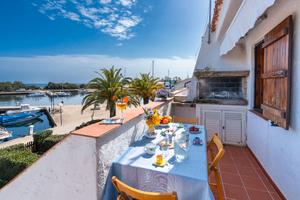 100 M dalla SPIAGGIA BIANCA - 7 POSTI LETTO