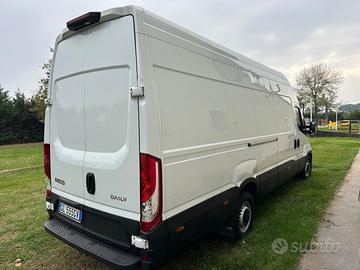 Iveco daily passo lungo tetto alto c35s14