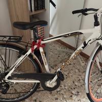 Bicicletta di alluminio Bottecchia bianca 28"