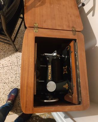 cucitrice epoca METWAR