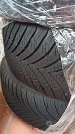 Gomme nuove 225/50/17 98V XL m+s