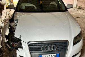 Audi A3 2010 incidentata