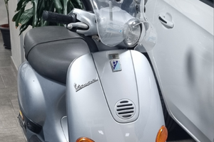 Vespa 50