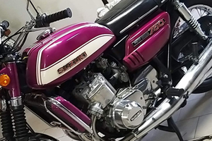 Suzuki gt 750