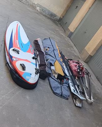 Attrezzatura completa per windsurf
